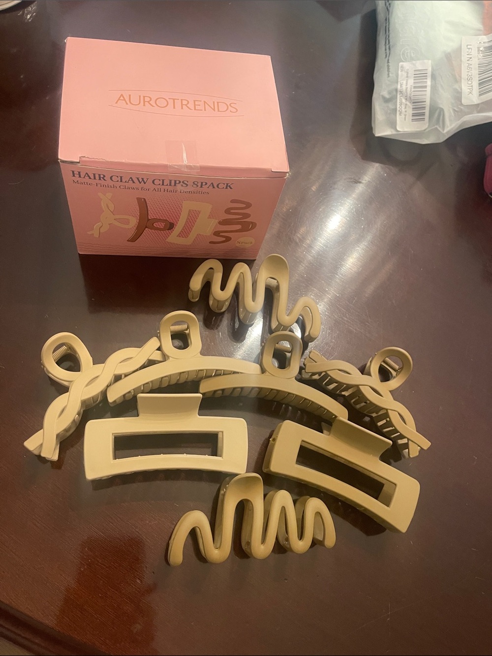 Matte Non-Slip Large Hair Clips 8PCS 4 Beige+4 Khaki Durable Claw Clips new